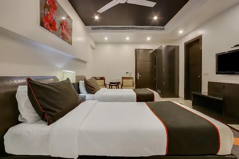 Collection O 185 Nauroji Nagar Marg Hotel Delhi