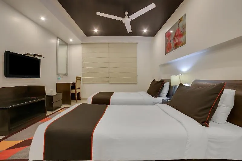 Collection O 185 Nauroji Nagar Marg Hotel Delhi