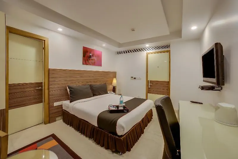 Collection O 185 Nauroji Nagar Marg Hotel Delhi  Delhi (National Capital Territory of India)
