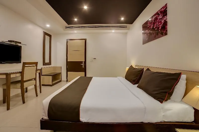 Collection O 185 Nauroji Nagar Marg Hotel Delhi  India